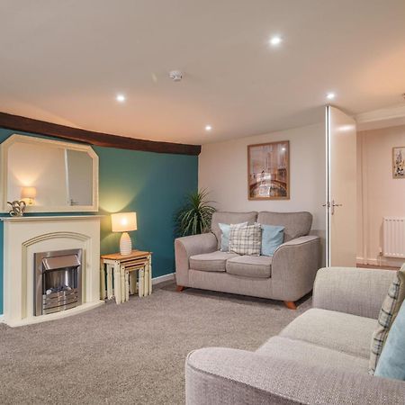 Library View Apartment ケンダル エクステリア 写真